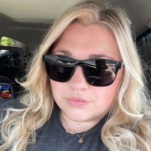 Meet your Posher, Brianna